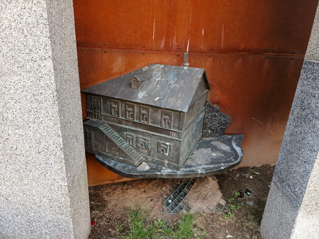 Так выглядел дом рождения Максима Богдановича