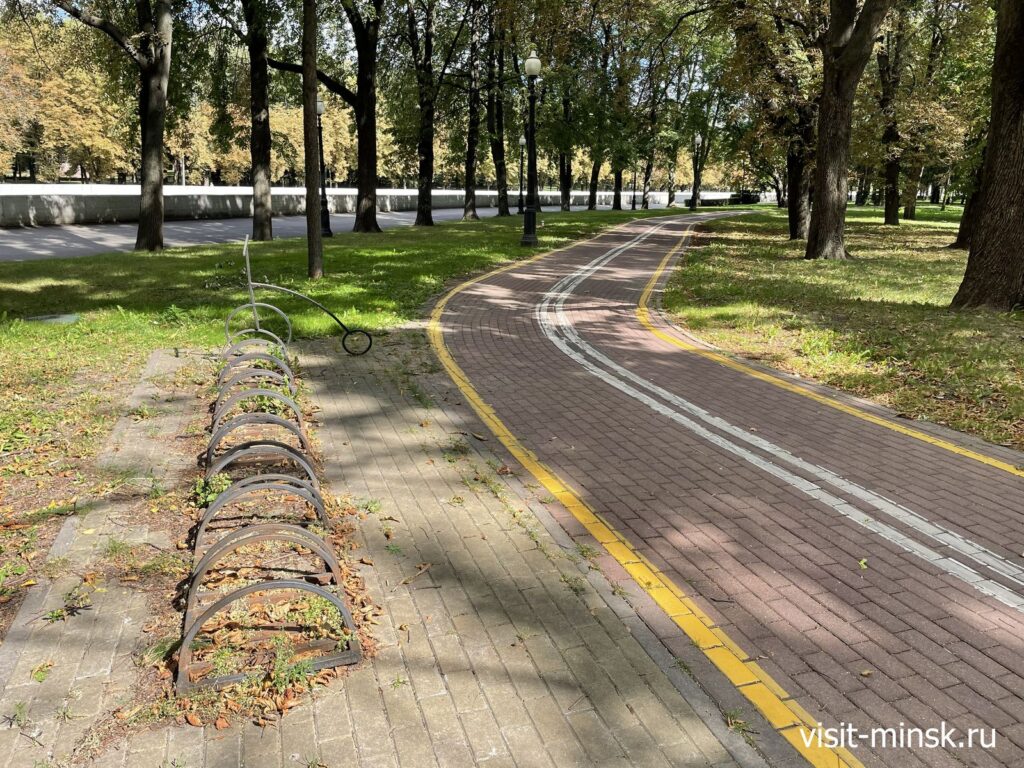 Минская велодорожка в парке Янки Купалы